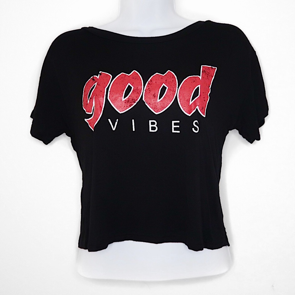 Fashion Nova | Good Vibes Graphic Crop Shirt